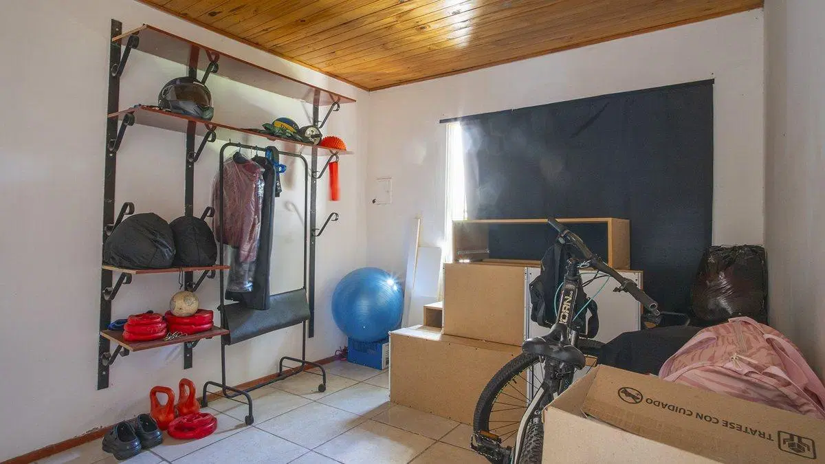 VENTA/CASA AMUEBLADA CON PILETA - SAN LORENZO 3