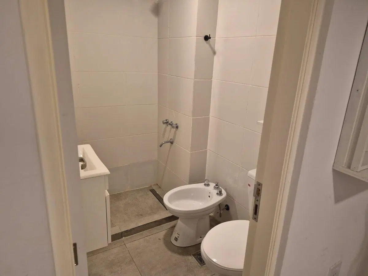 ALQUILER MONOAMBIENTE CON BALCON BARRIO PICHINCHA 2