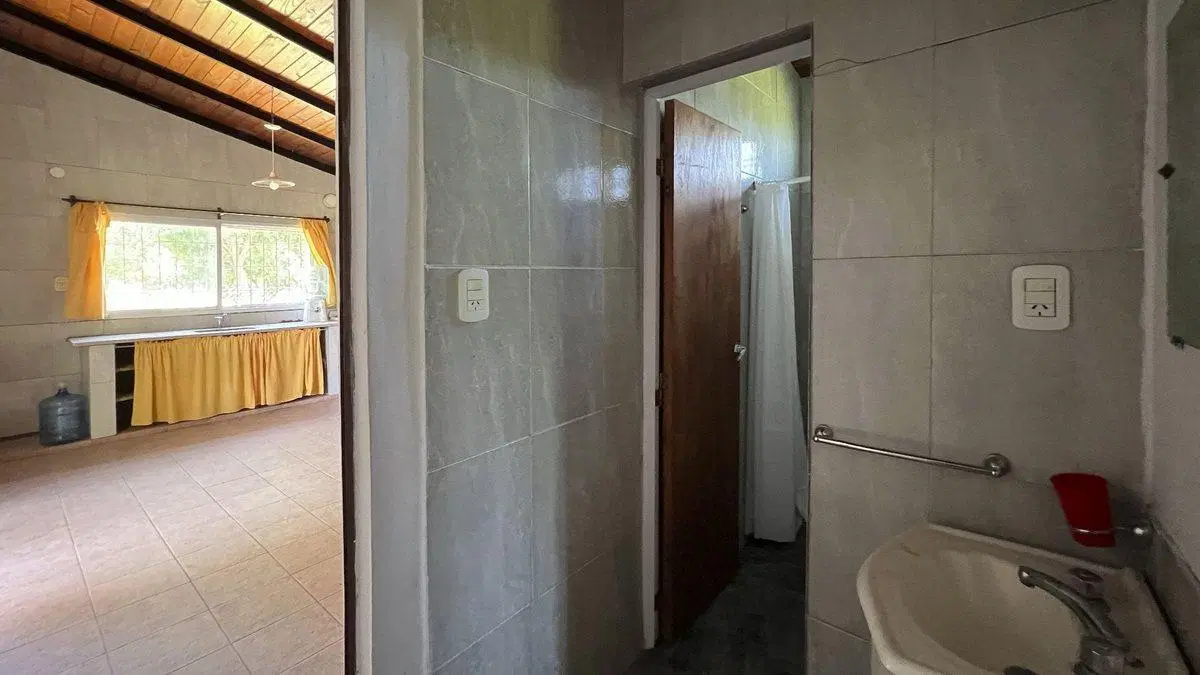VENTA CASA EN ANDINO 1 DORMI-COCHERA-PILETA 5