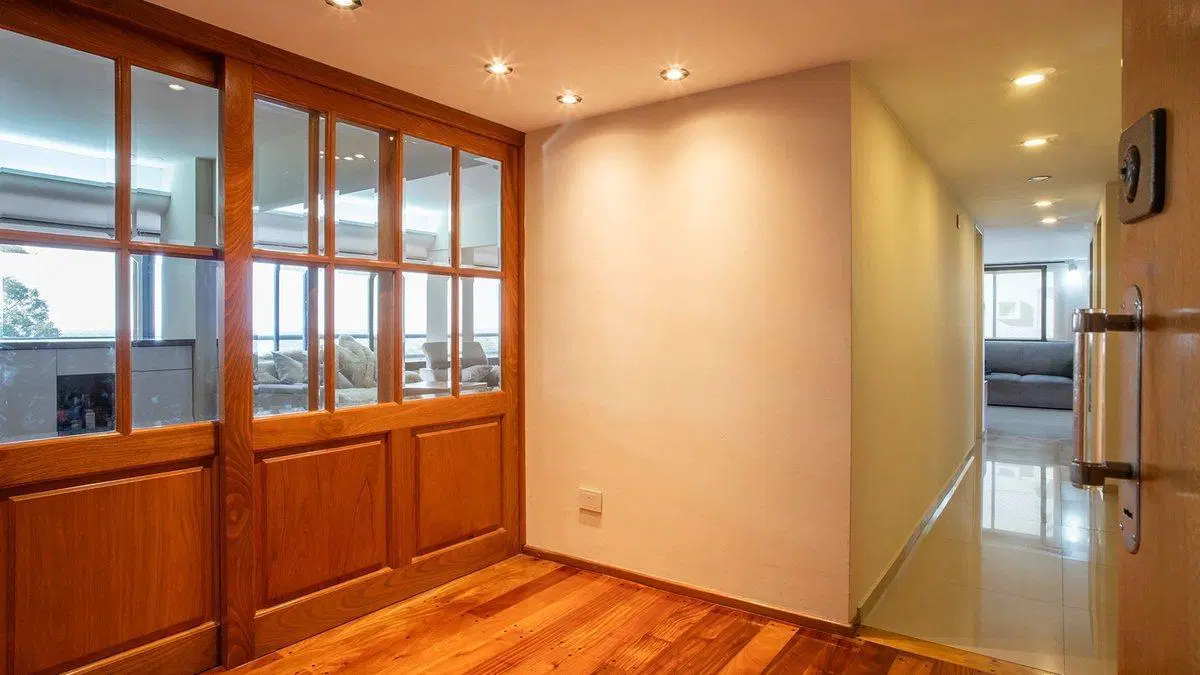 VENTA DEPARTAMENTO 5 DORMITORIOS/COCHERA VISTA RÍO 5
