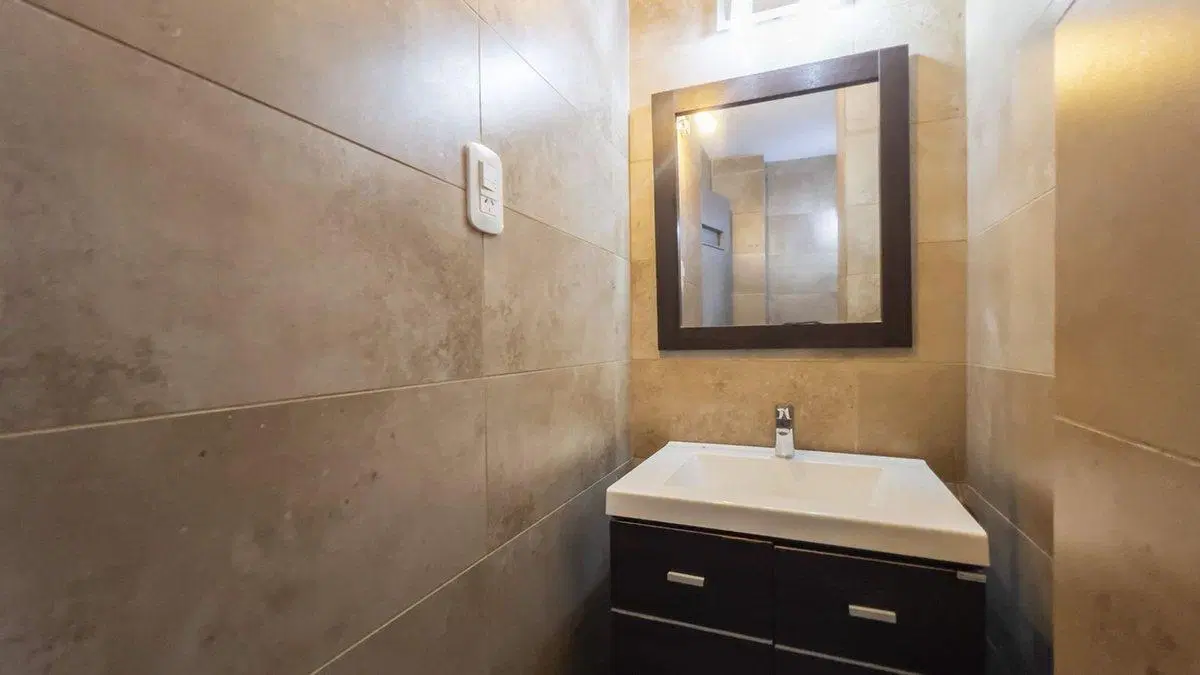 VENTA DPTO DOS DORMITORIOS + COMODÍN RECICLADO 5
