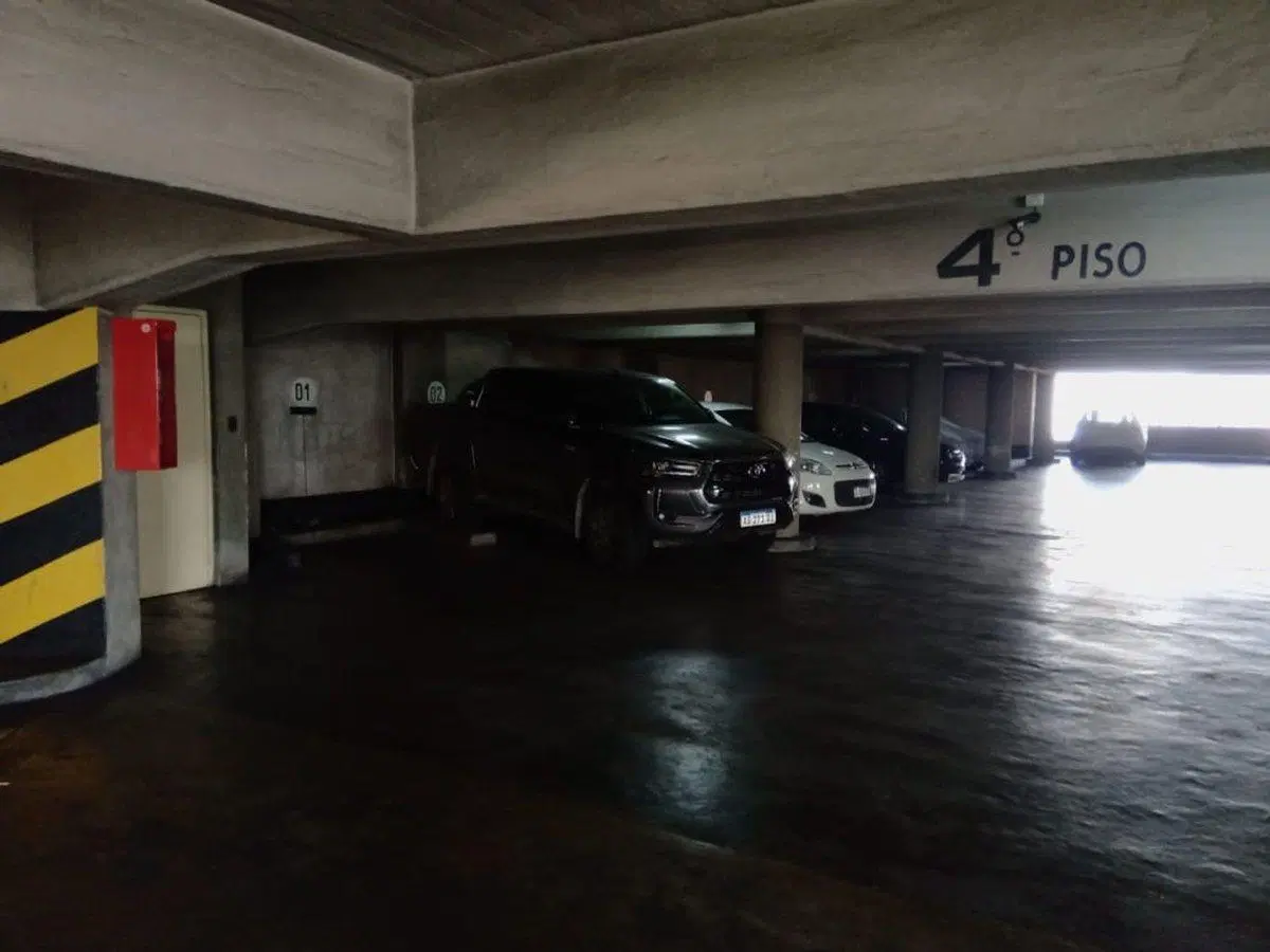 COCHERA EN VENTA ZONA CENTRO 3