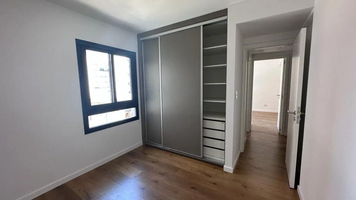 Venta departamento de dos Dormitorios Centro 5