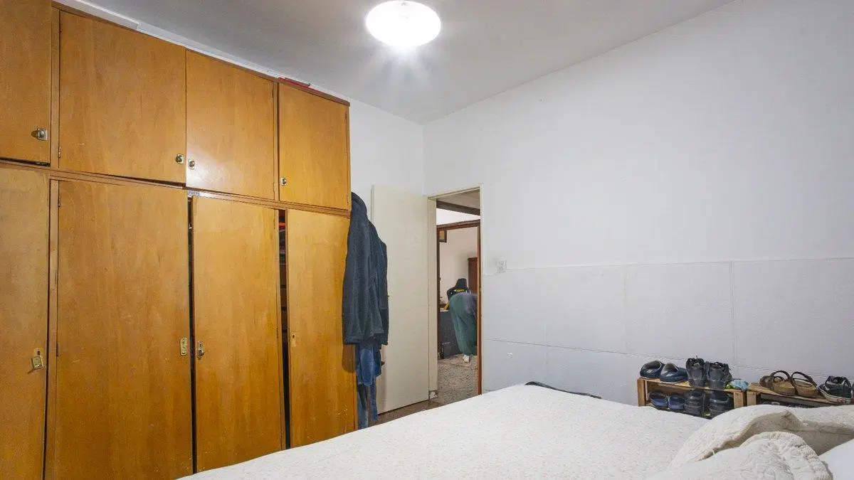 CASA DE UN DORMITORIOS, COMODIN Y COCHERA 2