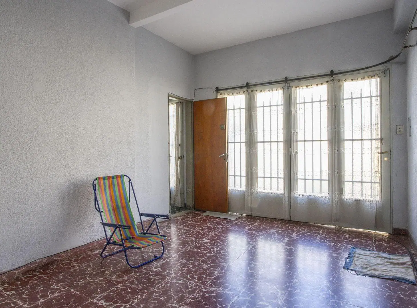 OPORTUNIDAD VENTA 2 CASAS CON INGRESOS IDEP. 3