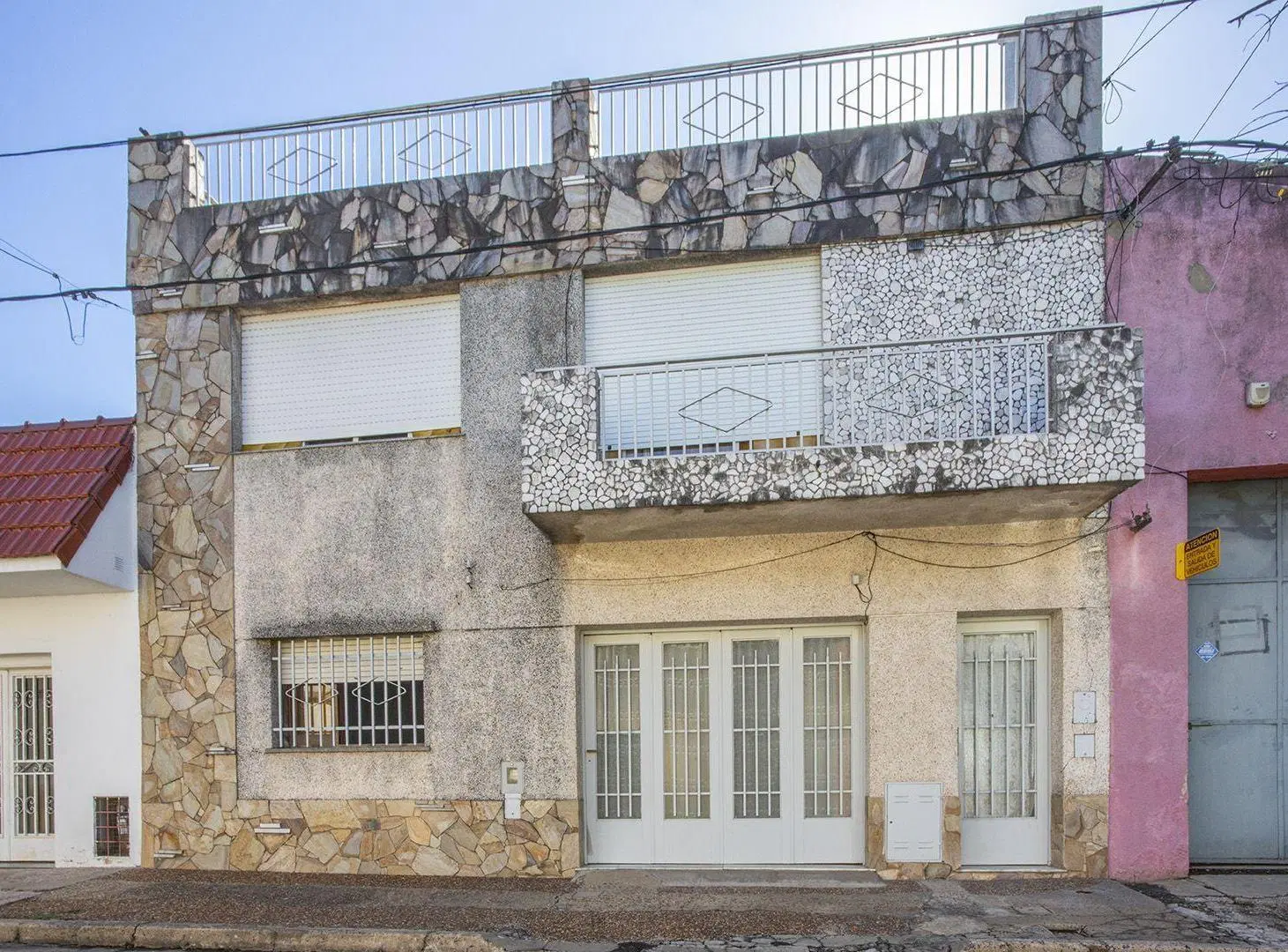 OPORTUNIDAD VENTA 2 CASAS CON INGRESOS IDEP. 2
