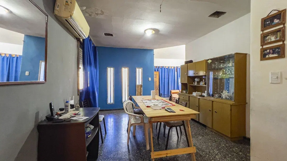 VENTA CASA DE 2 DORMITORIOS CON COCHERA Y PATIO 4