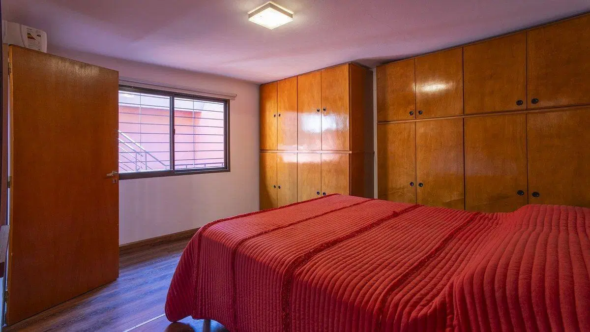 VENTA PH TRES DORMITORIOS EN BARRIO ECHESORTU 5