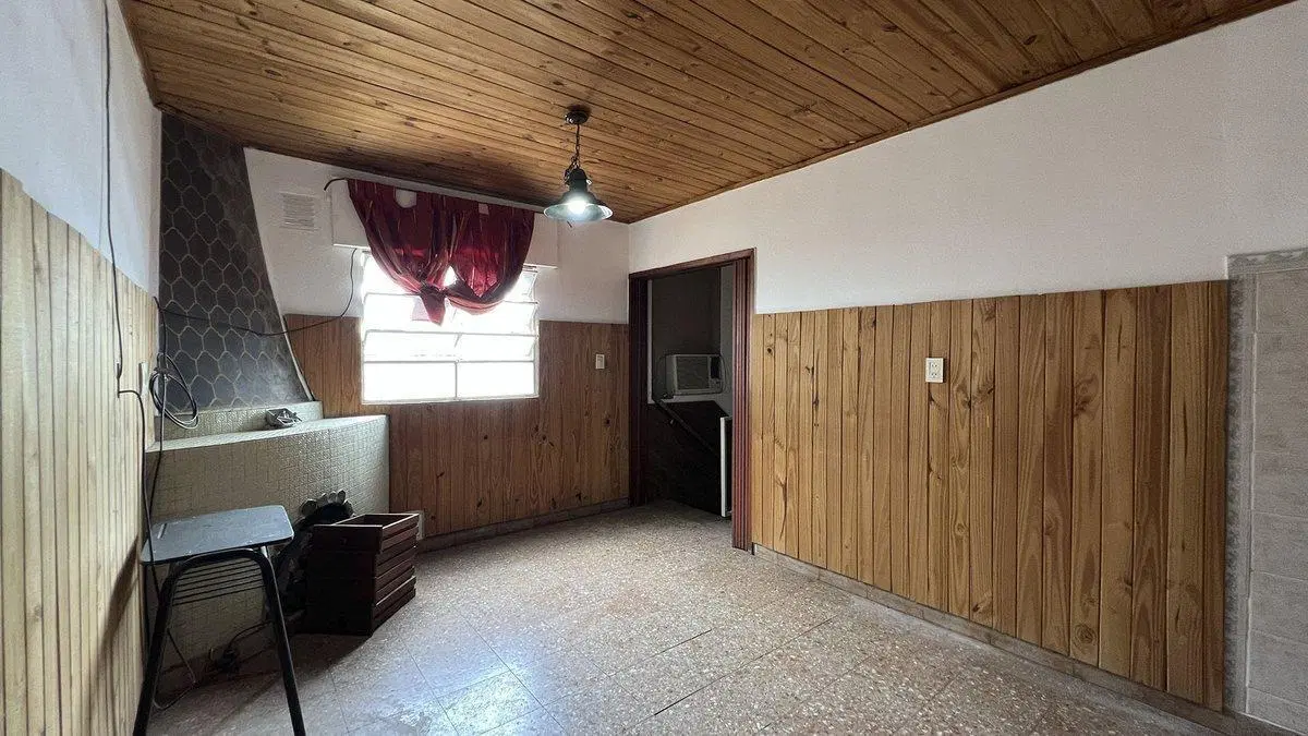 VENTA CASA 2 DORMITORIOS ZONA SUR QUINCHO COCHERA 4