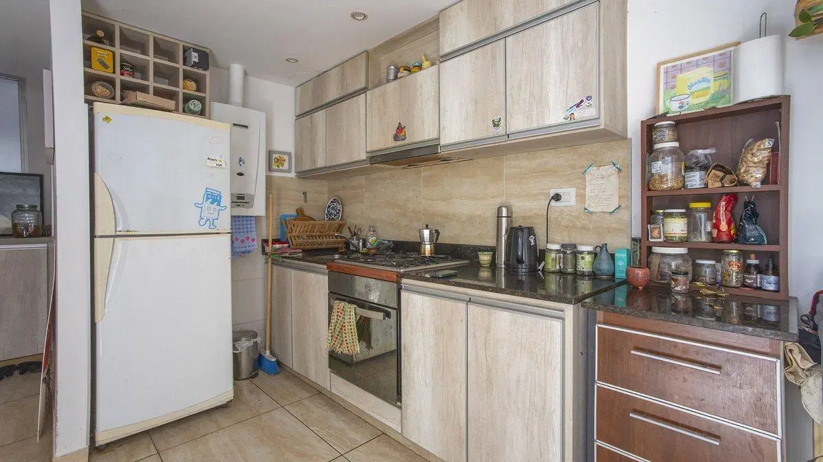 DEPTO PB DE DOS DORMITORIOS CON COCHERA EN VENTA 4