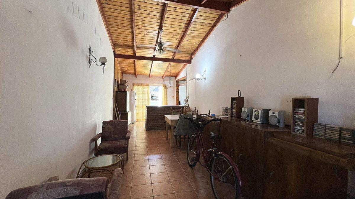 PH de un dormitorio con local comercial