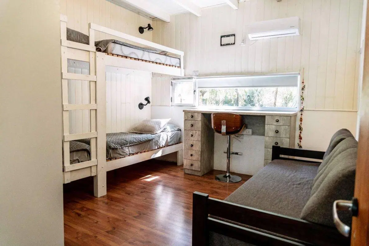 CASA DE DOS DORMITORIOS EN VENTA CAMPO TIMBO 4