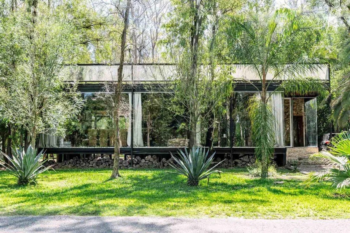 CASA DE DOS DORMITORIOS EN VENTA CAMPO TIMBO 2
