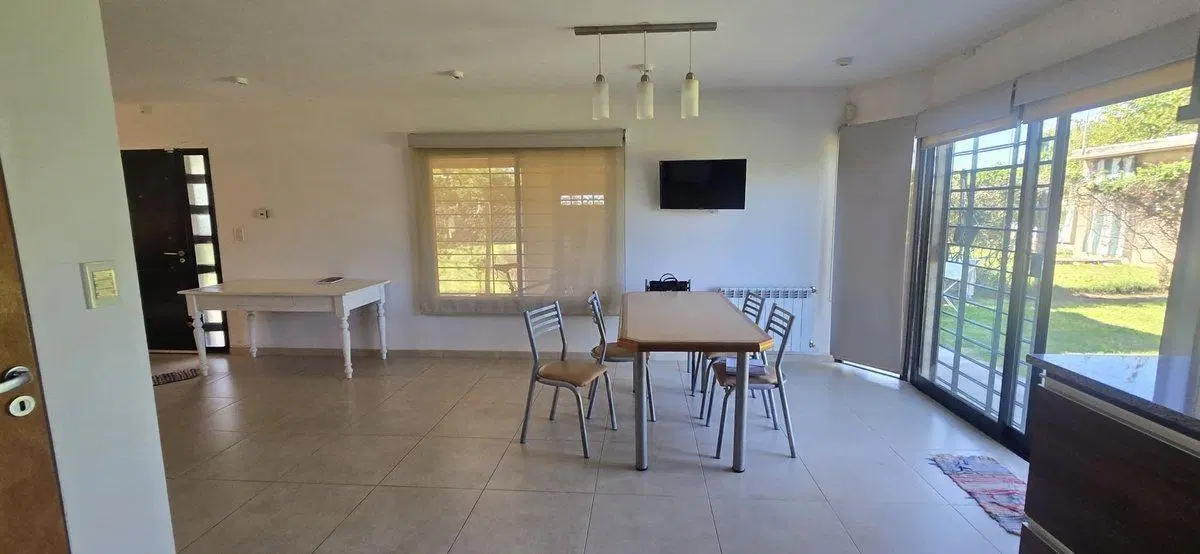 CASA DE 3 DORMITORIOS EN VENTA EN ZAVALLA 5