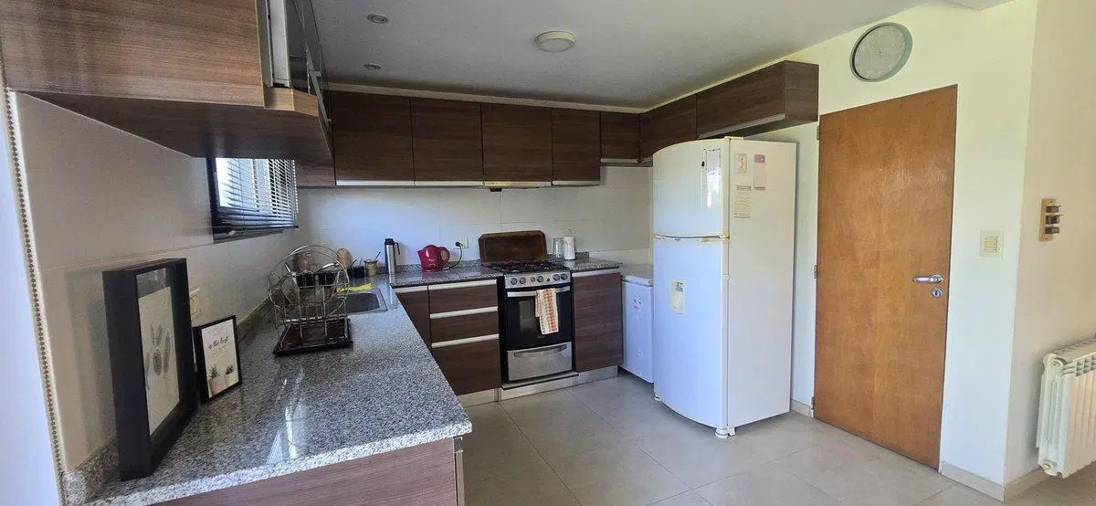 CASA DE 3 DORMITORIOS EN VENTA EN ZAVALLA 4