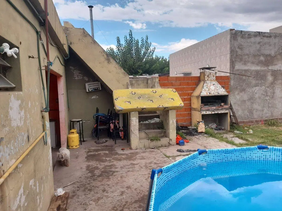 VENTA CASA 2 DORMITORIOS CON PATIO VGG OPORTUNIDAD 5