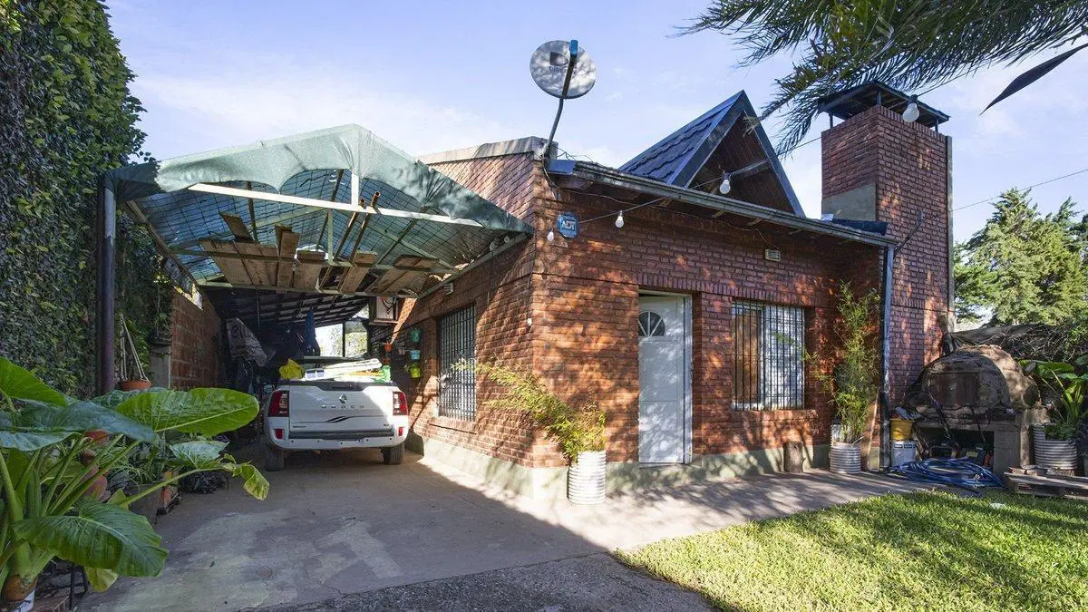 Hermosa casa de 3 dormitorios en Andino, garita 3 5
