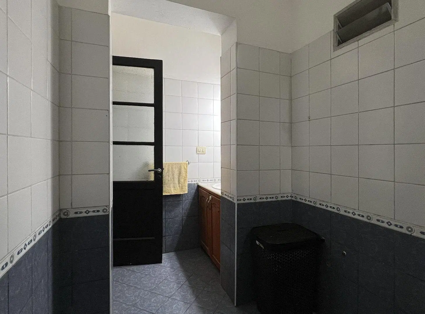 venta casa de pasillo 2 dormitorios con pileta 4