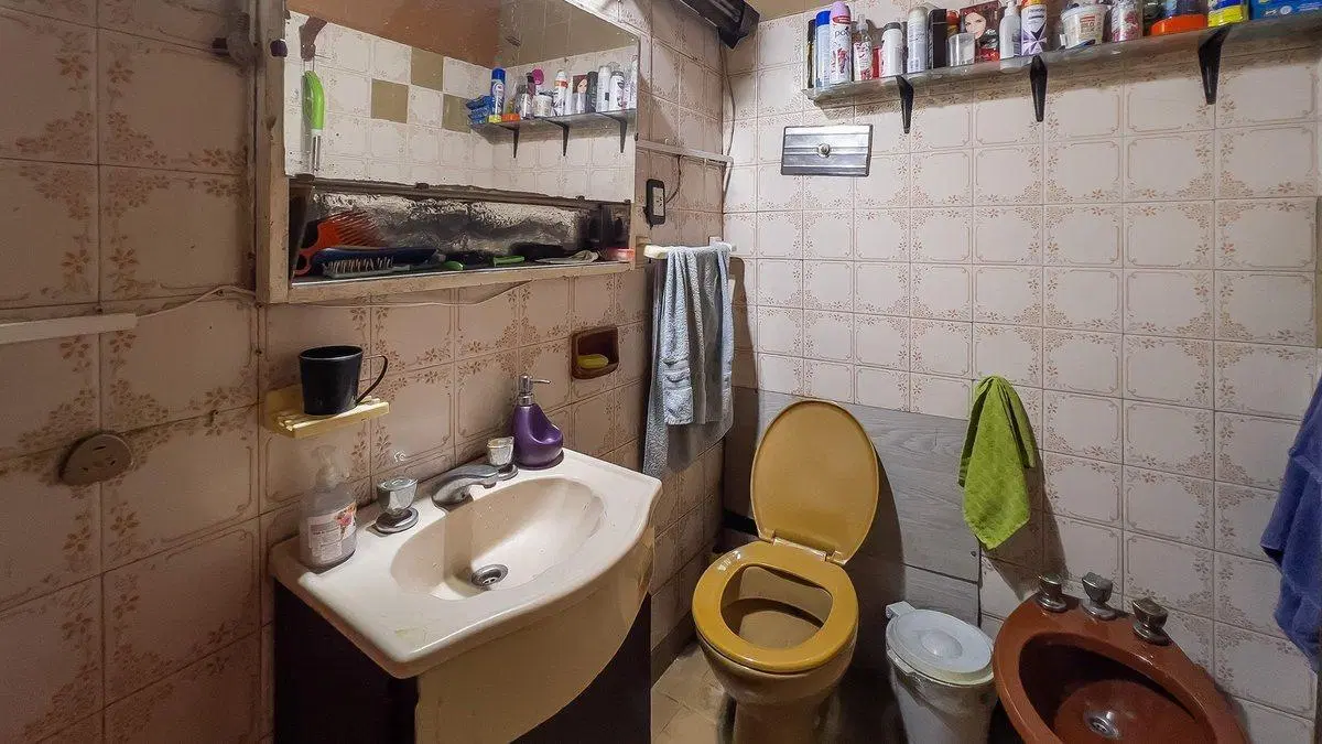 Casa de 4 dorm en P.A c/cochera+ Local comercial 2
