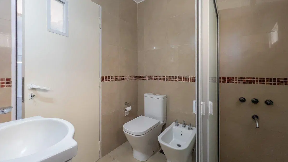 Casa con piscina en Barrio cerrado La Antonella 4