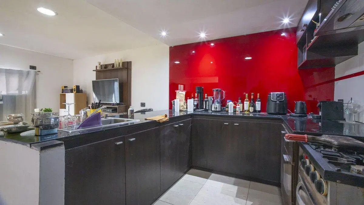CASA EN VENTA 1 DORMI, PILETA-QUINCHO EN YBARLUCEA 3