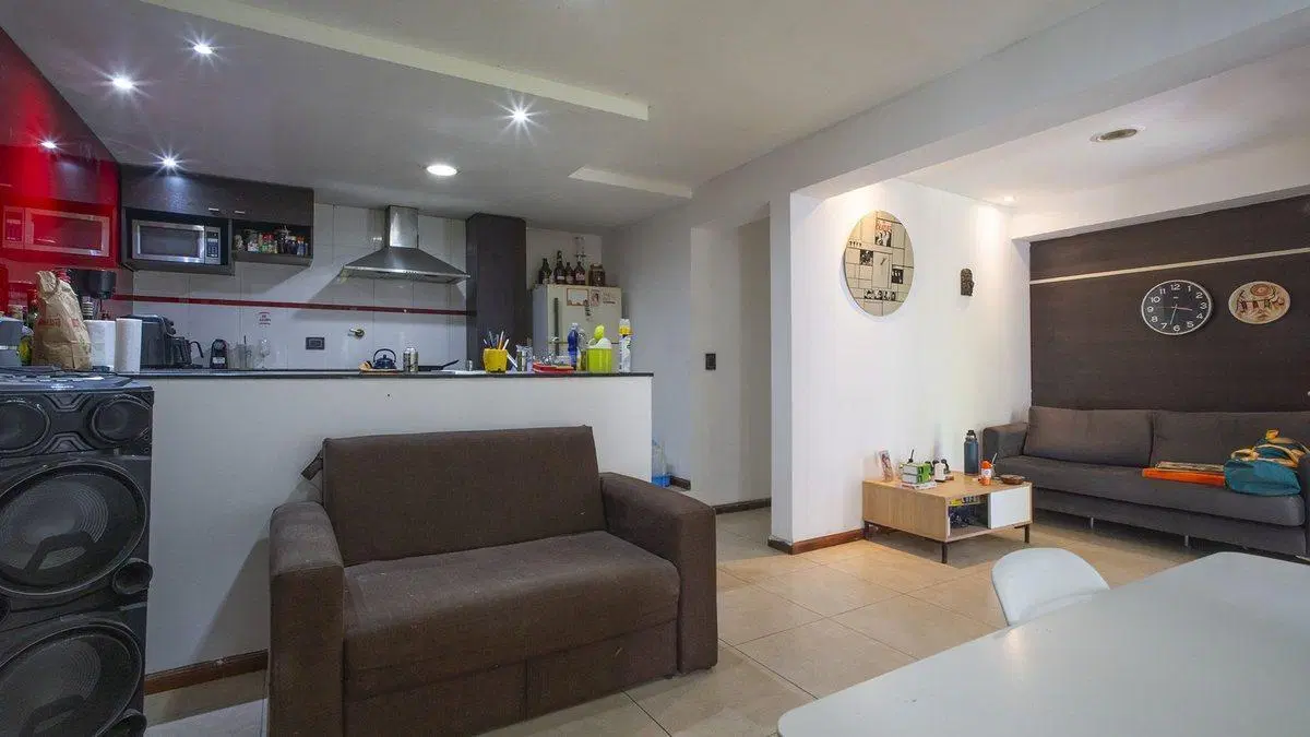 CASA EN VENTA 1 DORMI, PILETA-QUINCHO EN YBARLUCEA 2