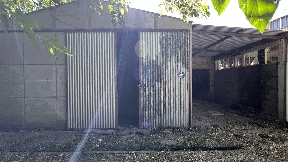 LOTE MAS GALPON EN VENTA - GRANADERO BAIGORRIA 4