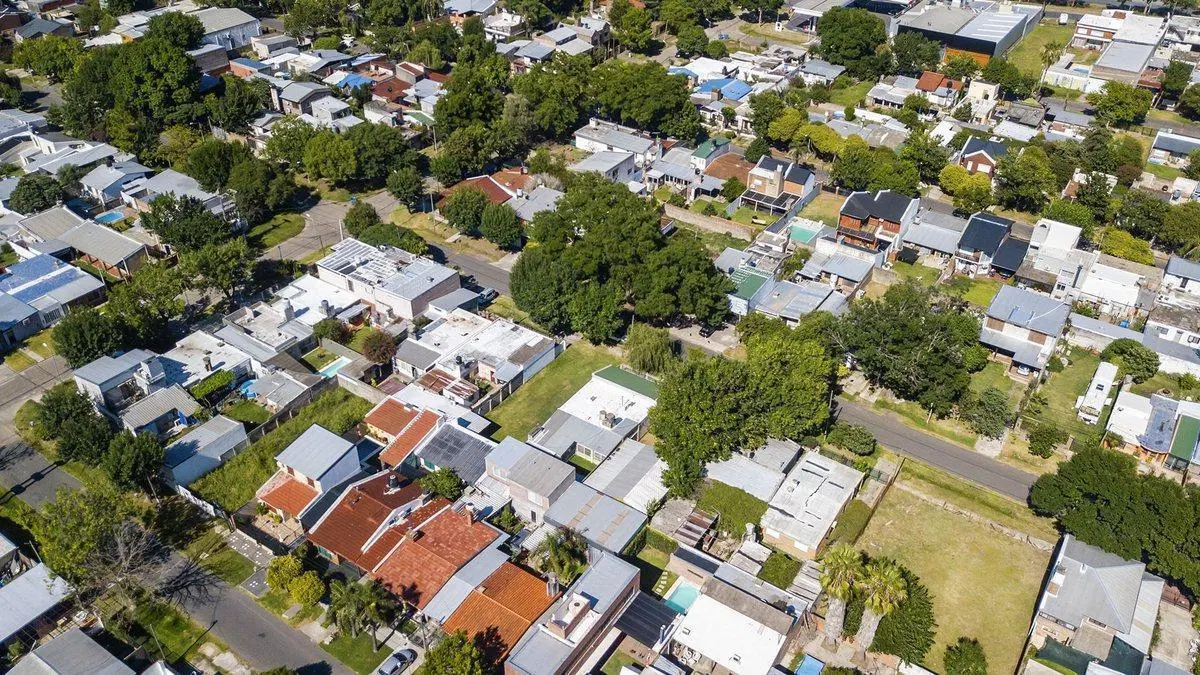 LOTE MAS GALPON EN VENTA - GRANADERO BAIGORRIA 4