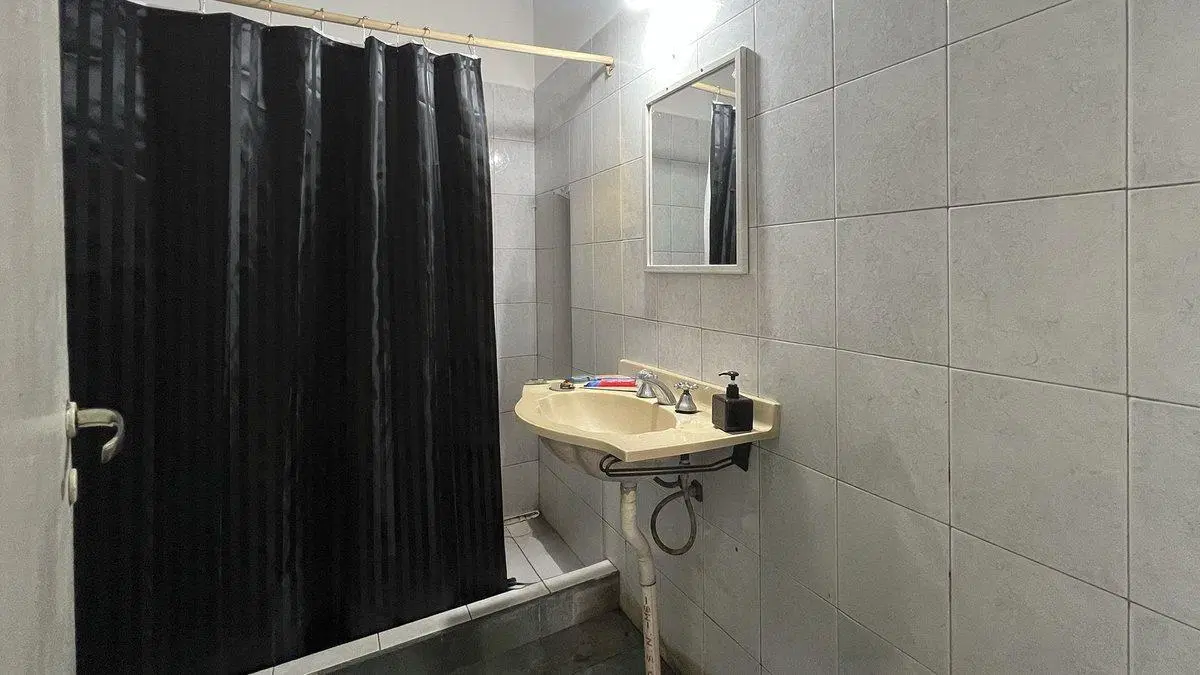 CASA EN VENTA 2 DORMITORIOS/ PILETA EN RICARDONE 3