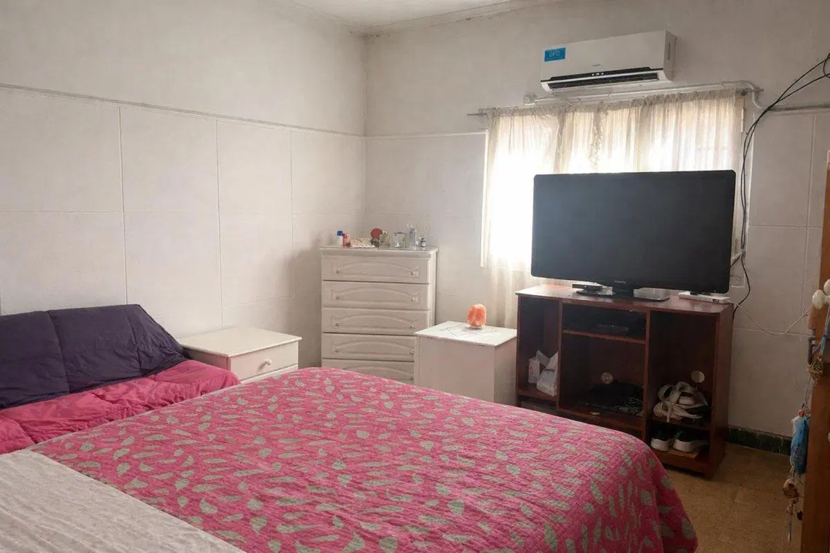 VENTA CASA 3 HABITACIONES ZONA OESTE 3