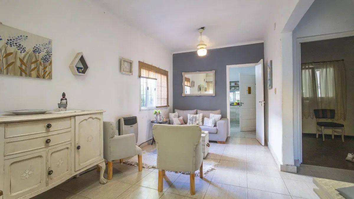 Venta casa con departamento 2