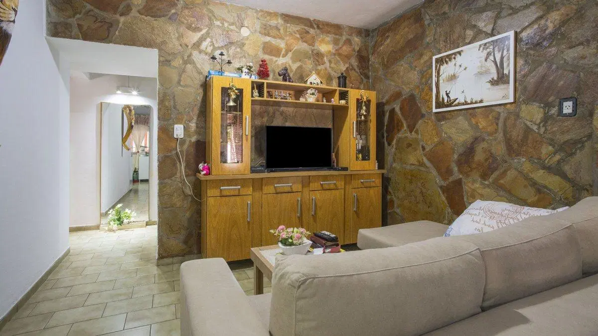 OPORTUNIDAD VENTA CASA EN FISHERTON - 4 AMBIENTES 2