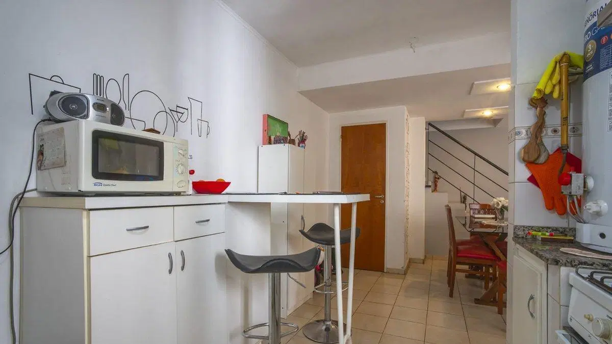 DEPARTAMENTO DE PASILLO  2 DORMITORIOS 5