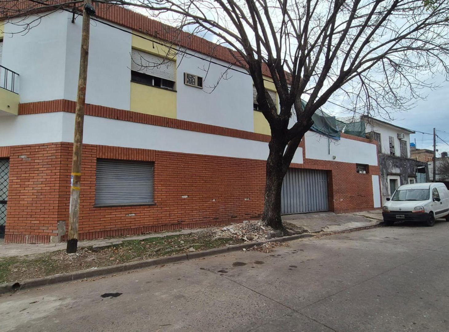 venta casa 3 dormitorios con local