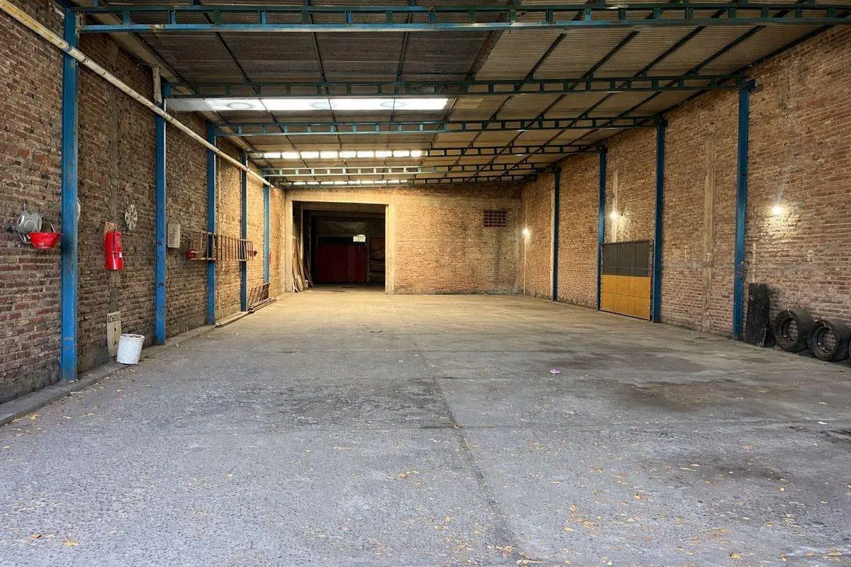 ALQUILER GALPÓN DE 518 M² USO INDUSTRIAL/COMERCIAL 3