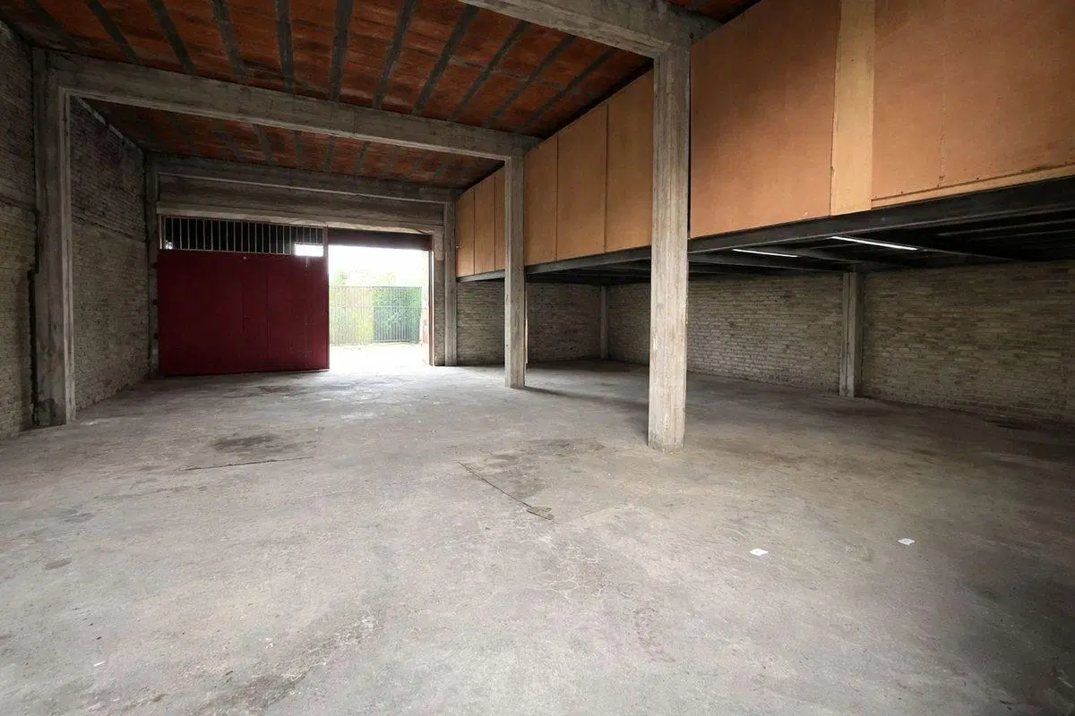 ALQUILER GALPÓN DE 518 M² USO INDUSTRIAL/COMERCIAL 5