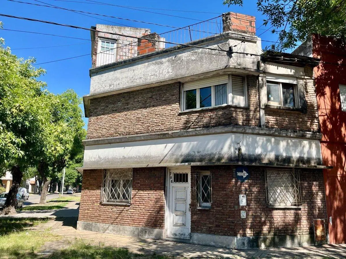 Se vende casa PA y PB con accesos independientes 3