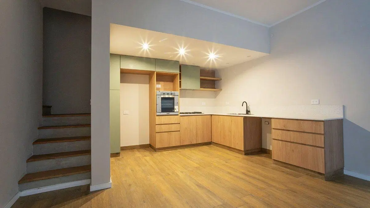 VENTA PASILLO UNICO TRES DORMITORIOS LOURDES 4