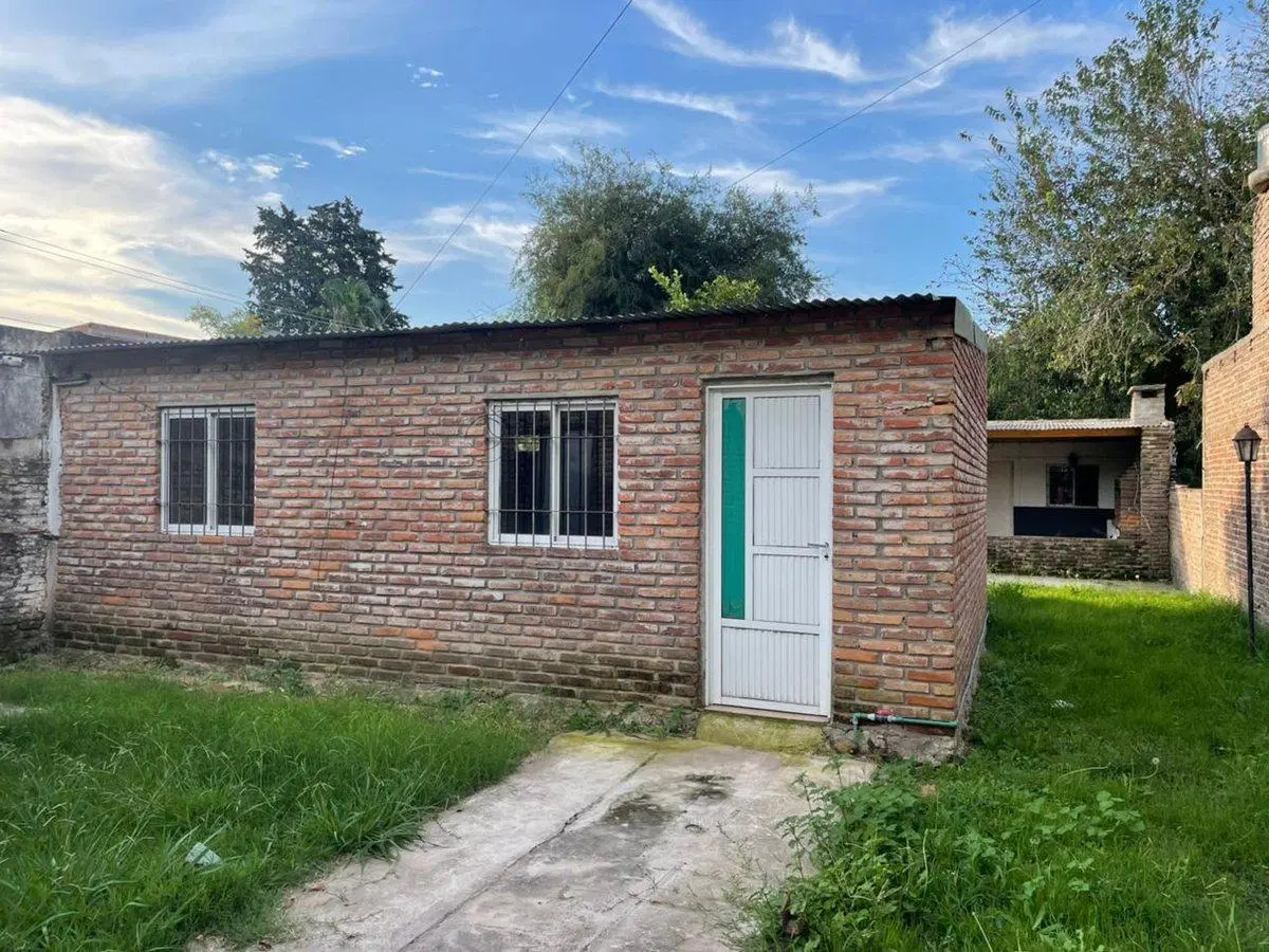 VENTA DE CASA DOS DORMITORIOS-ZAVALLA 2