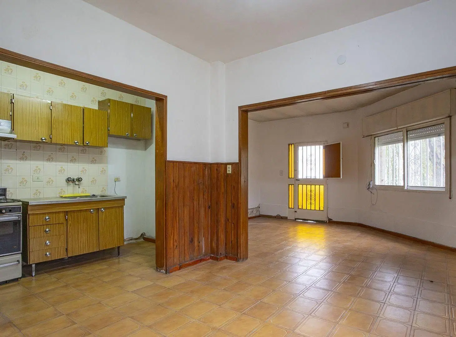 VENTA CASA DE DOS DORMITORIOS EN ESQUINA 3