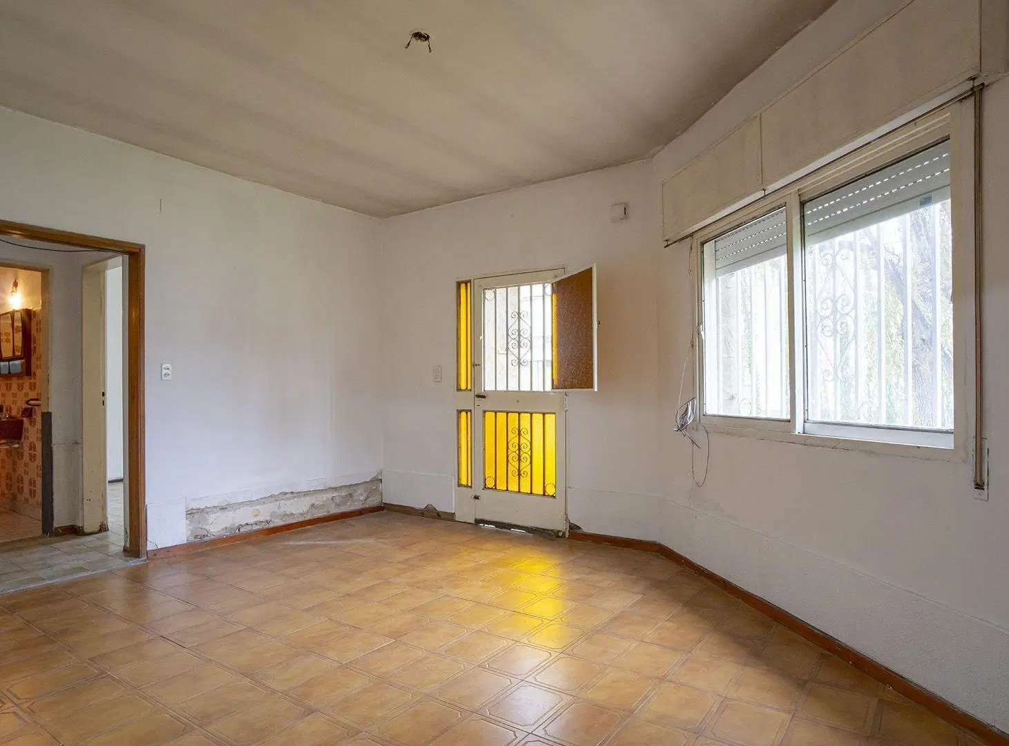 VENTA CASA DE DOS DORMITORIOS EN ESQUINA 2
