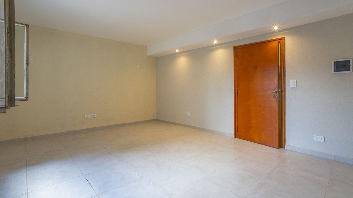 VENTA PH 2 DORMITORIOS QUINCHO PATIO RECICLADO
