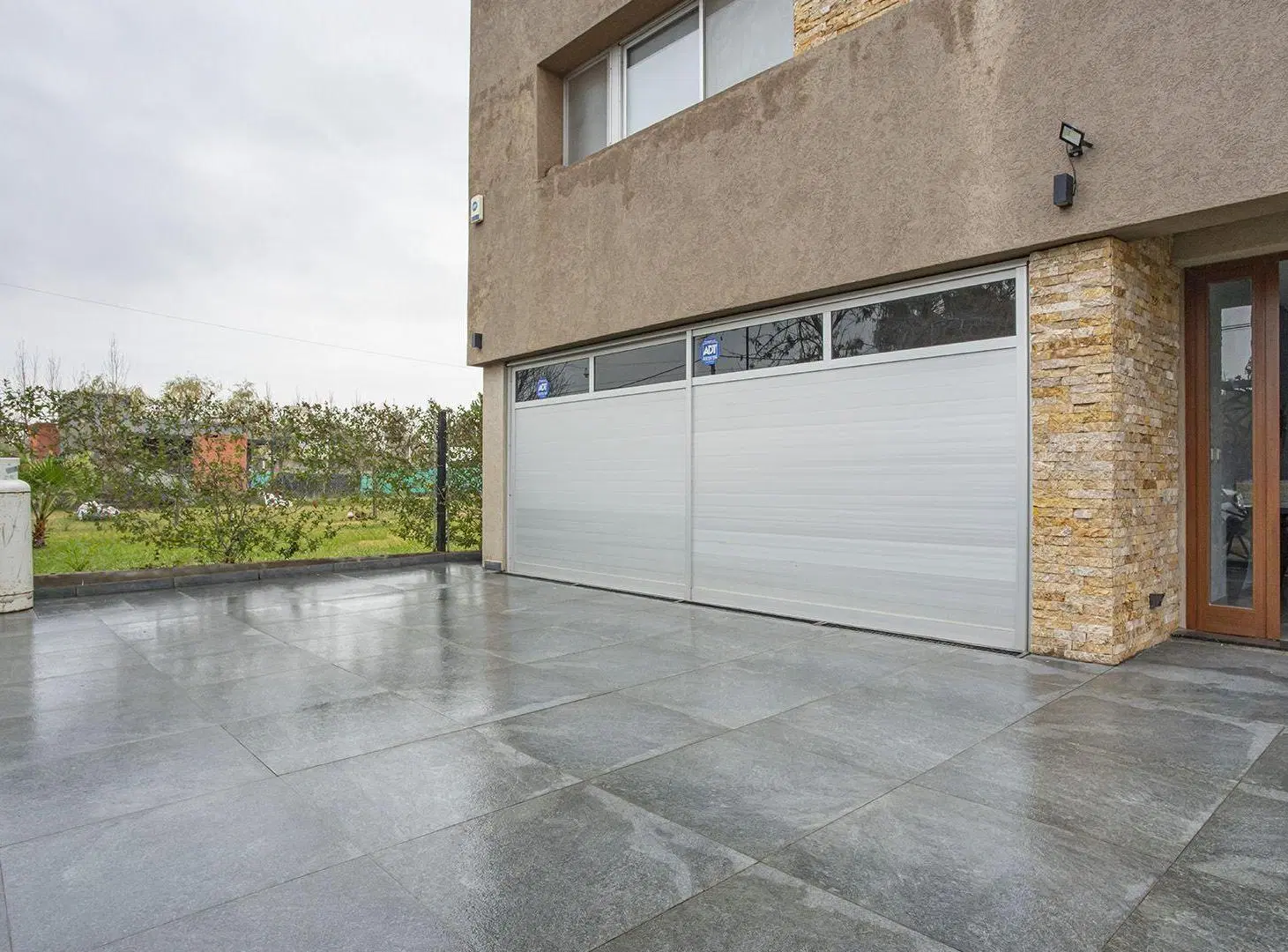 VENTA CASA 3 DORMITORIOS PUNTA CHACRA, ROLDÁN 2