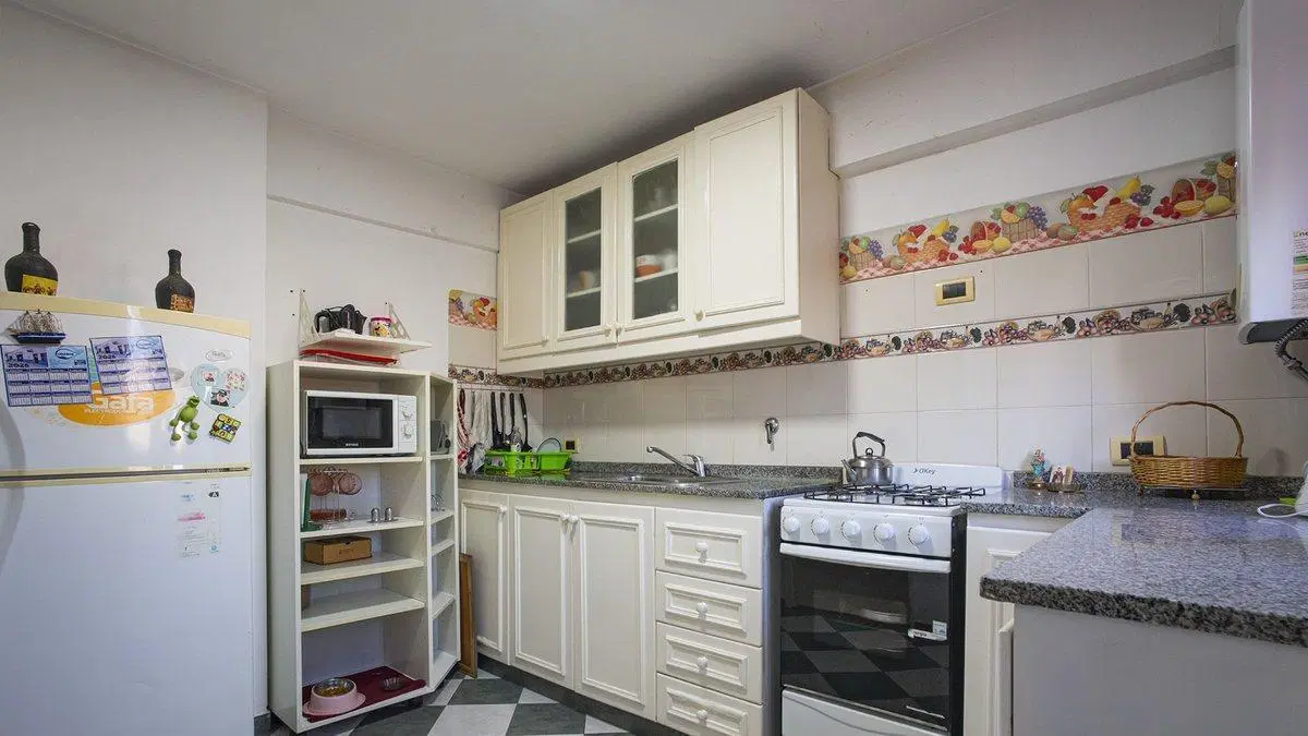 VENTA DEPARTAMENTO TRES DORMITORIOS, CON BALCON 2