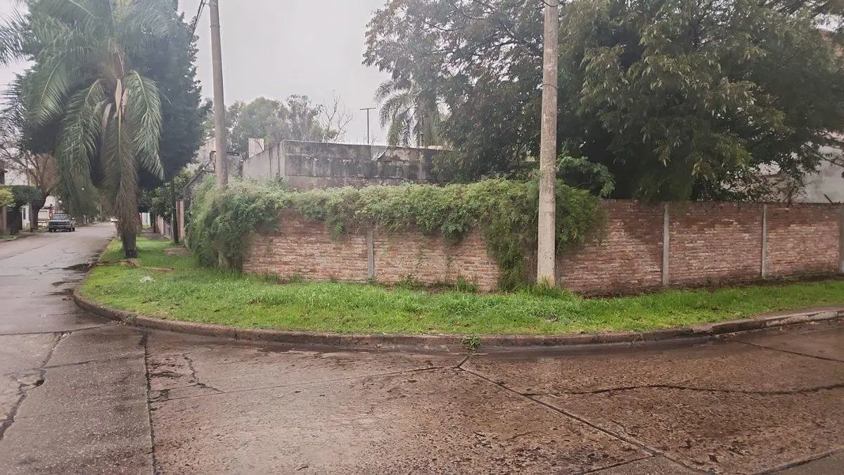 VENTA DE TERRENO EN ESQUINA - B° LA FLORIDA 3