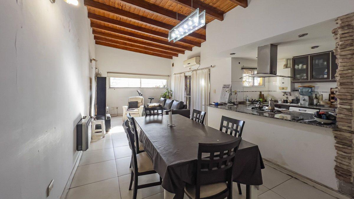 Foto de VENTA CASA CON LOCAL B° ESPAÑA Y HOSPITALES, imagen 3