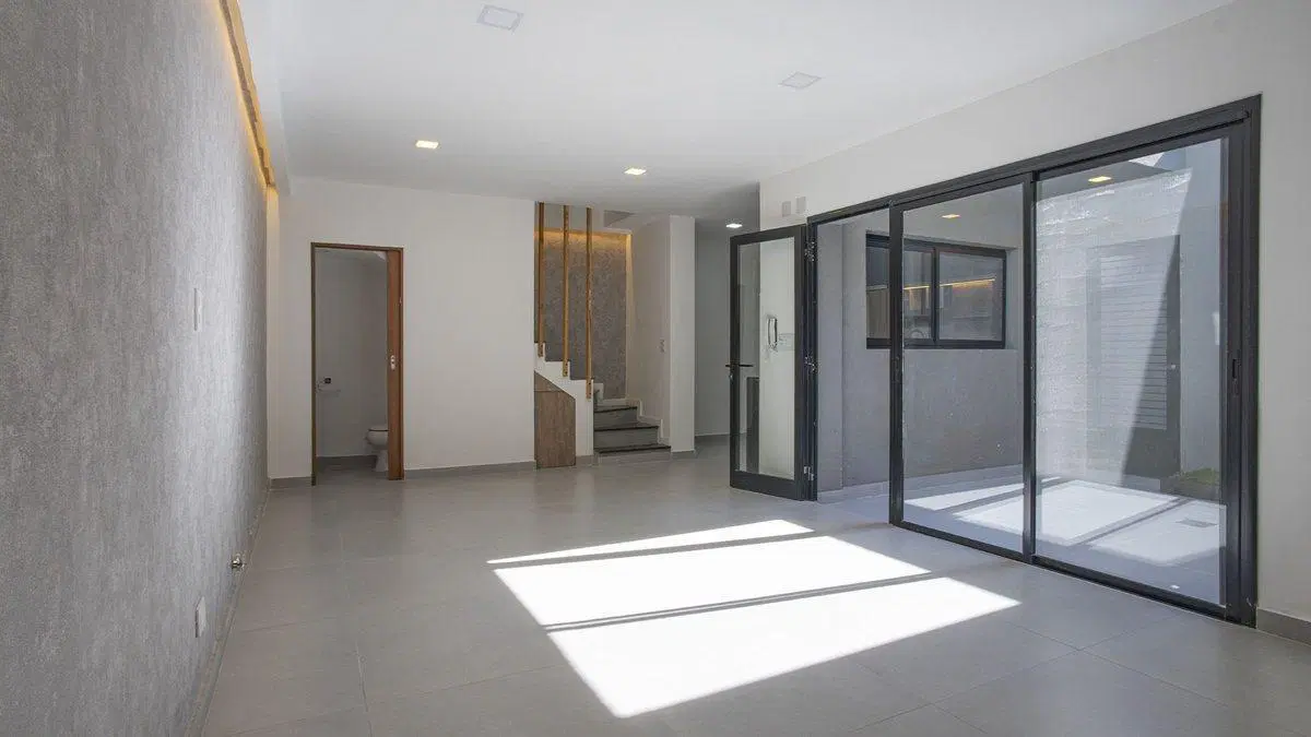VENTA CASA PASILLO NO PH 2 DORMITORIOS PATIO 3