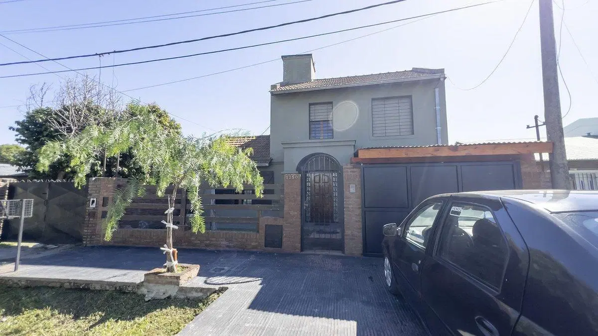 VENTA CASA 4 DORMITORIOS FUNES CITY APTA CRÉDITO 2