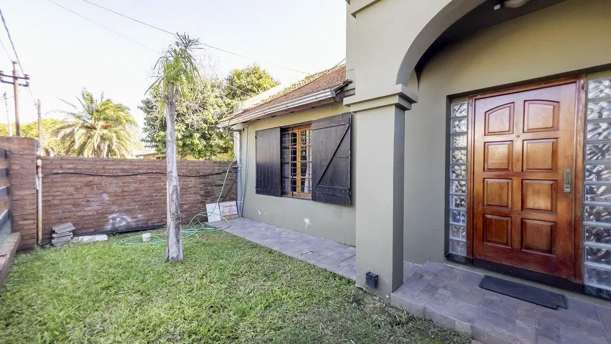 VENTA CASA 4 DORMITORIOS FUNES CITY APTA CRÉDITO 3