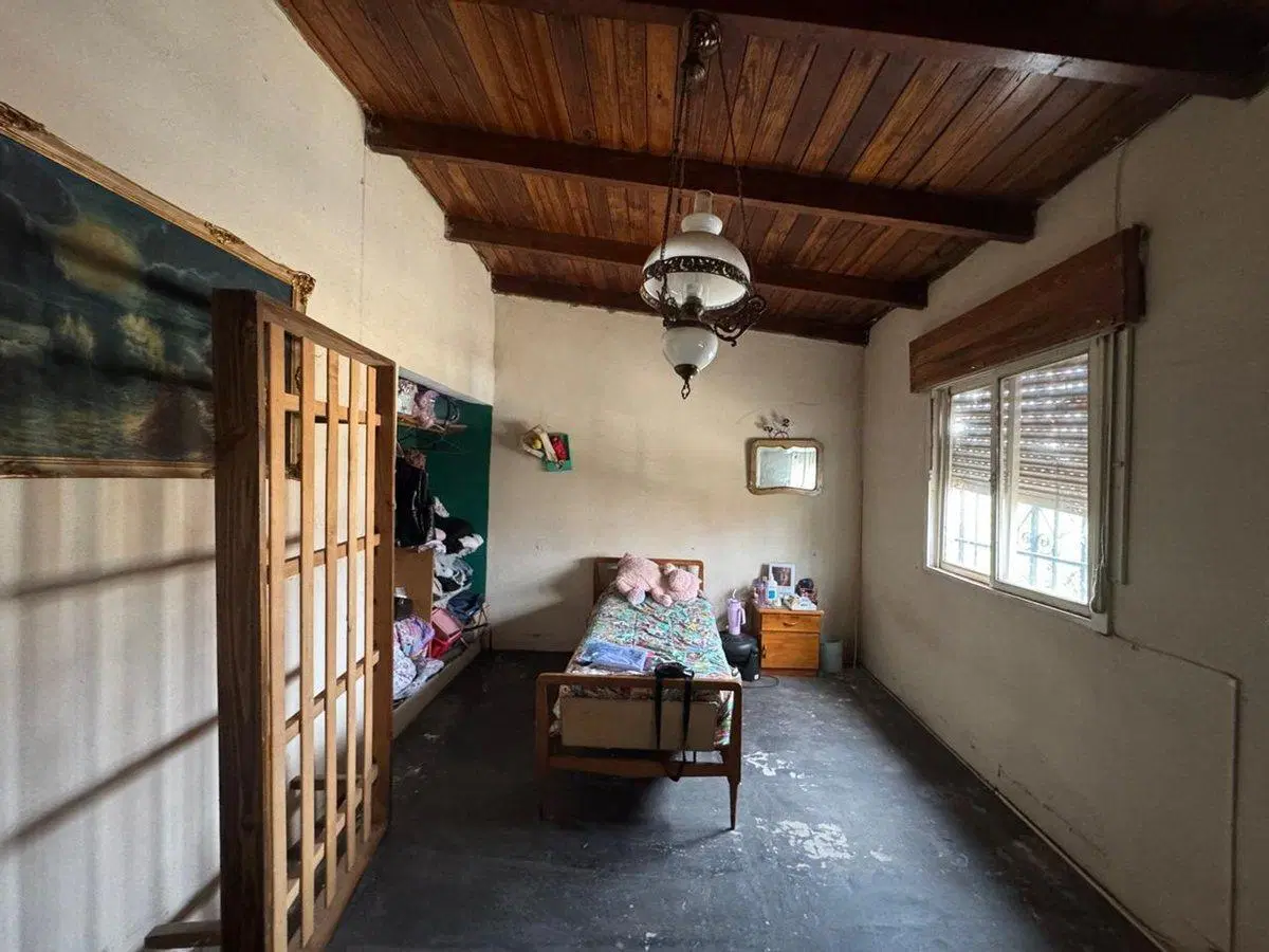 CASA EN VENTA PEREZ DOS DORMITORIOS PATIO COCHERA 2